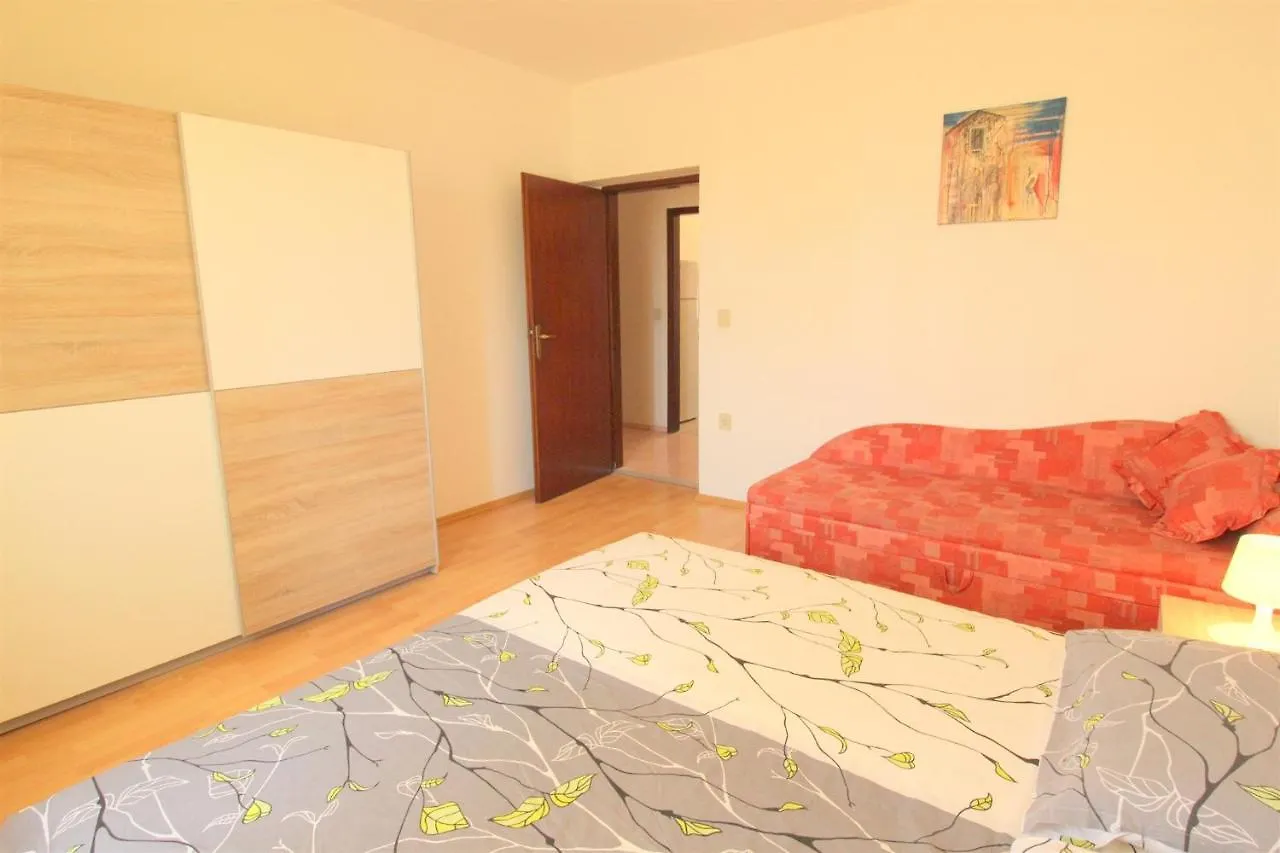 Gianna A4+2 Apartment Novigrad