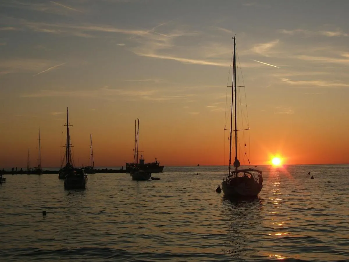 Gianna A4+2 Apartment Novigrad