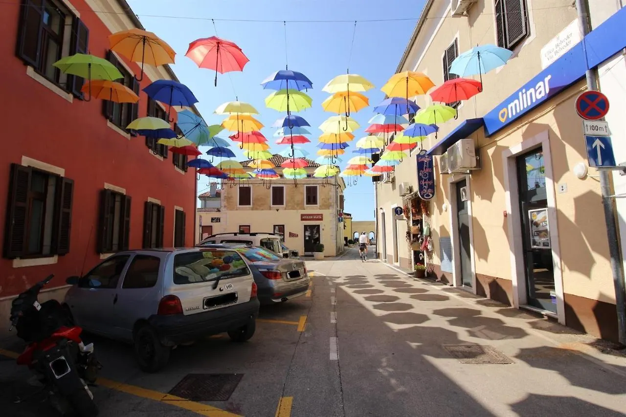 Gianna A4+2 Apartment Novigrad  Croatia